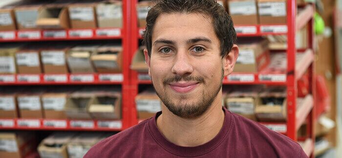 Mario Eller, Korfmacher Holzverarbeitung, Schreinerei Düsseldorf, Tischlerei Düsseldorf